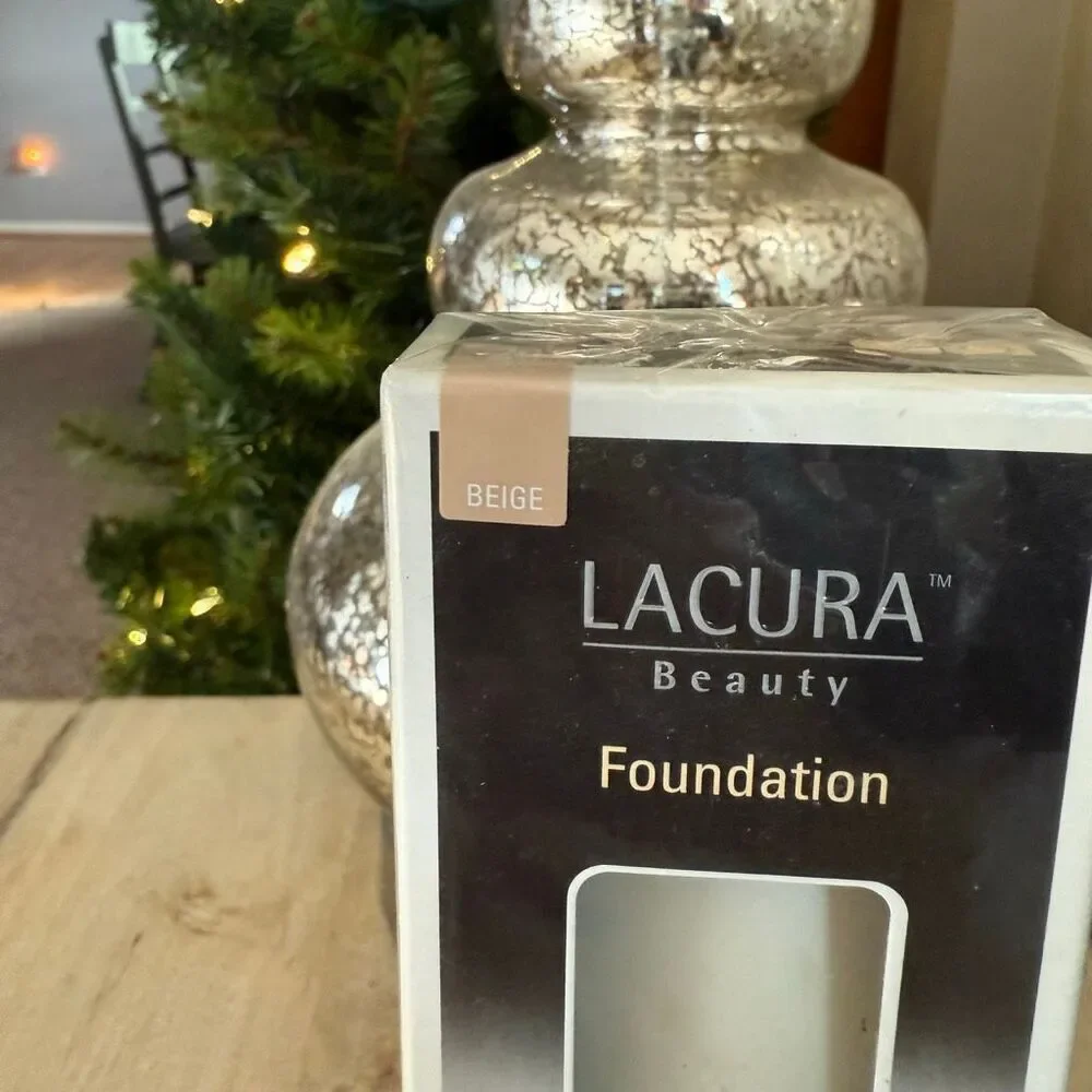 Lacura Beauty Foundation 1oz 30ml “Beige” Perfect Coverage New Sealed In Box